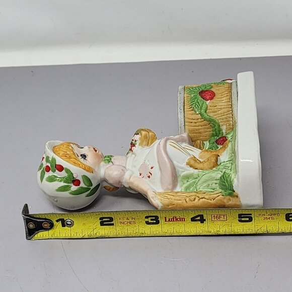 Vintage Strawberry Patches Porcelain Figurine‎ Collectible Desk Ornament - Picture 11 of 11